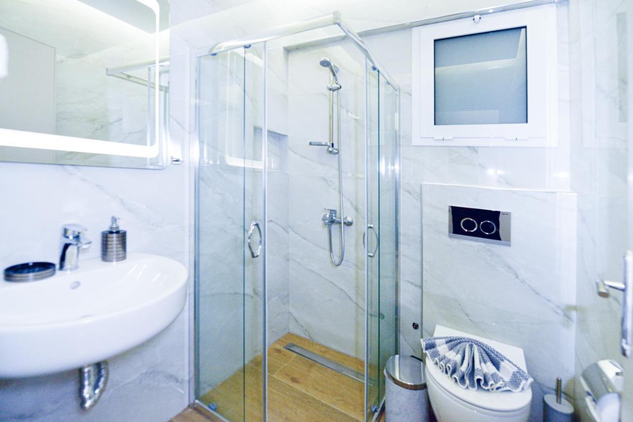 Astoria Studio Ii, Rhodes City Center - Brand New Bathroom Dış mekan fotoğraf